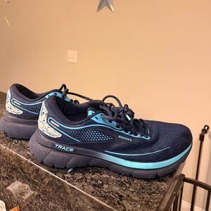 Brooks Trace 2 ‘hero pack’ medical nurse shoes